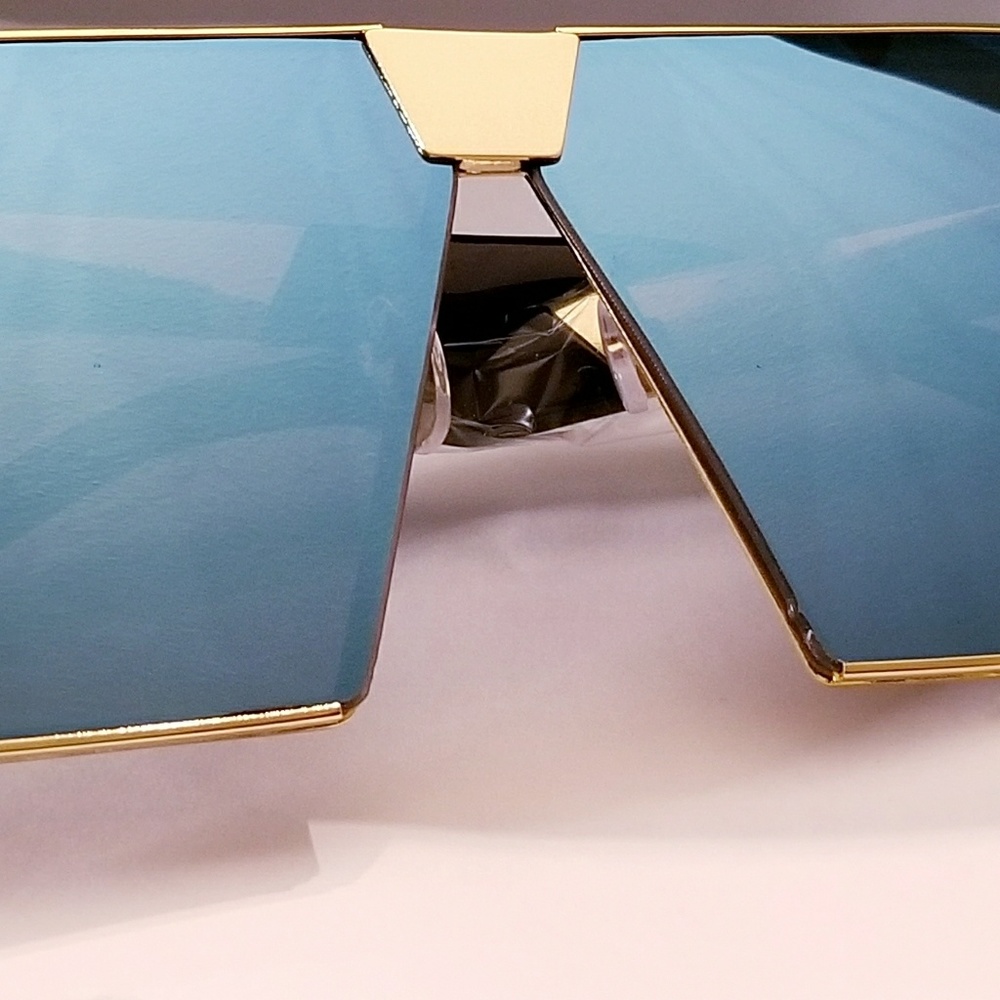 Blue mirrored sunglasses